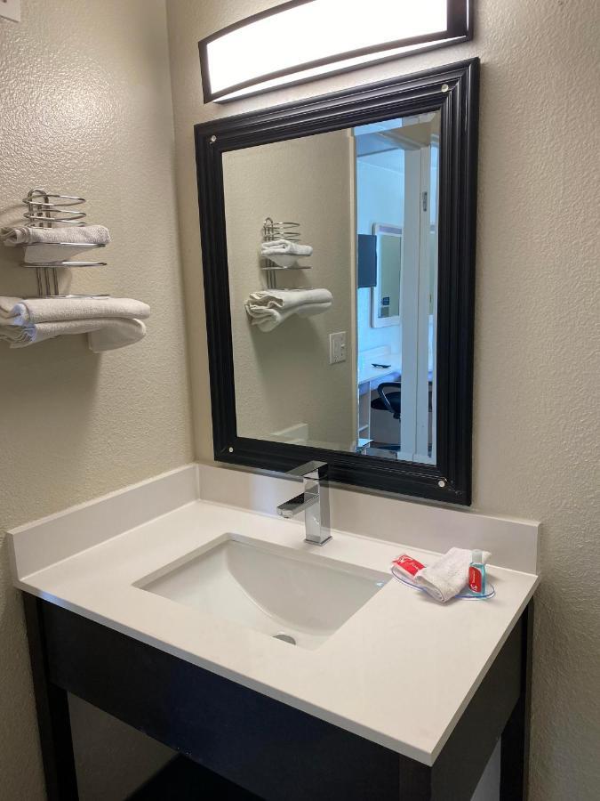 Econo Lodge Stockton Exterior foto